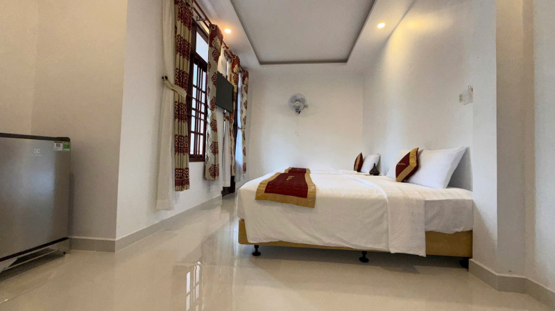 Phòng tiêu chuẩn (Hotel Room)